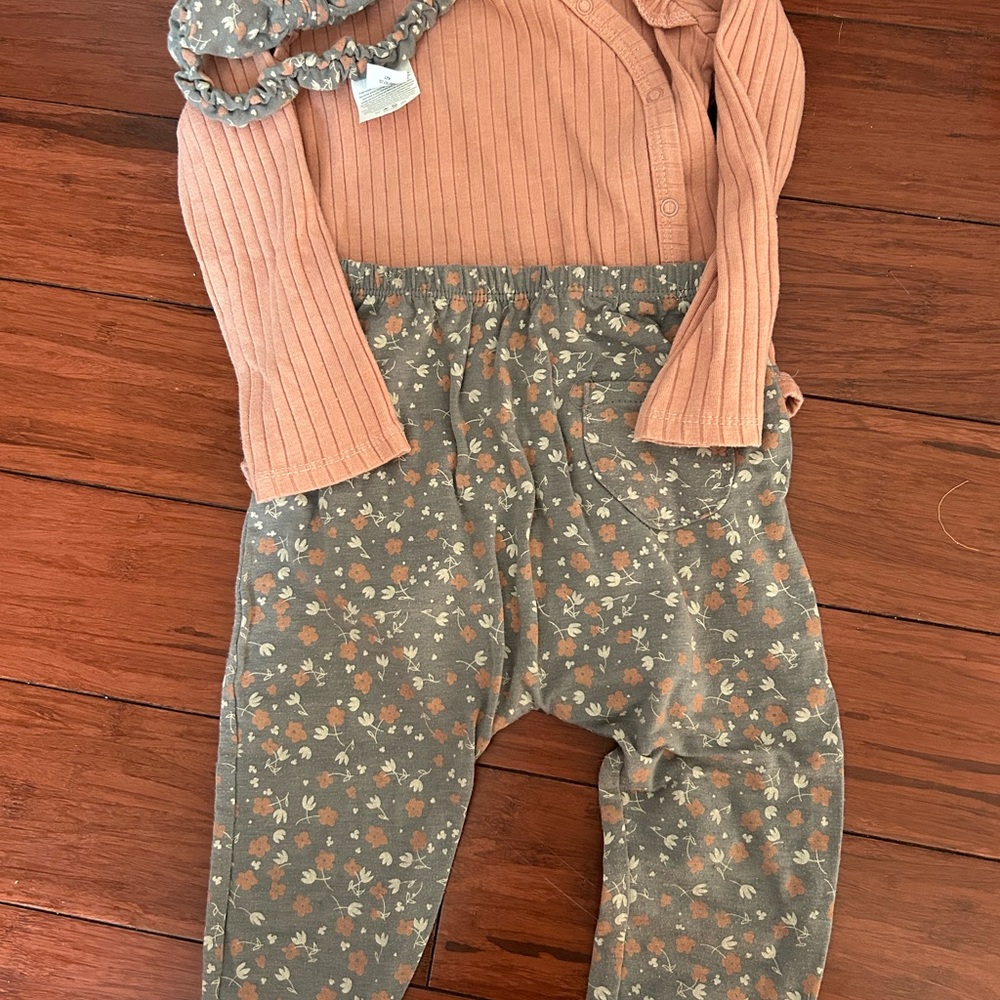 Jessica Simpson Pink and Gray Kids Matching Set